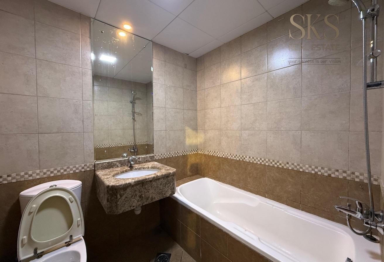 CHILLER FREE Studio Apartment | NEAR METRO | MALL photo 4