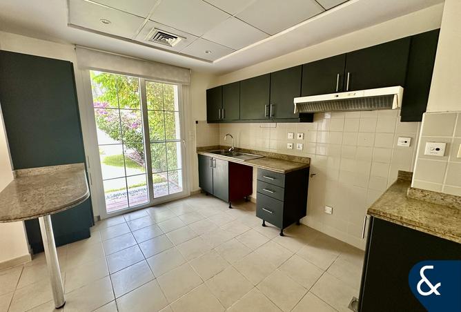 123358023 - Property Image 2