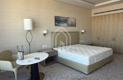 Apartment - Studio - 1 Bathroom for rent in The Palm Tower - Palm Jumeirah - Dubai