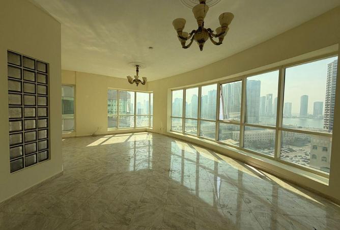 68692038 - Property Image 2