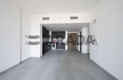 شقة - 2 غرف نوم - 3 حمامات للايجار في الطراز - حي نسيج - الجادة - الشارقة