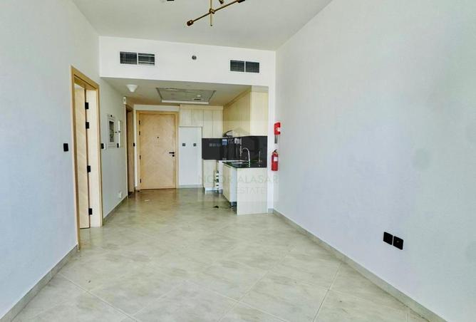 92729439 - Property Image 3