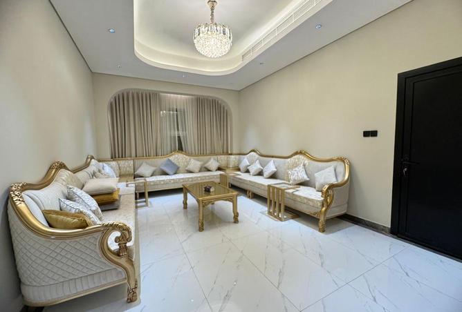 81537683 - Property Image 2