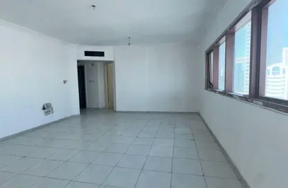 Apartment - 2 Bedrooms - 2 Bathrooms for rent in Al Wahda Building - Al Majaz 2 - Al Majaz - Sharjah