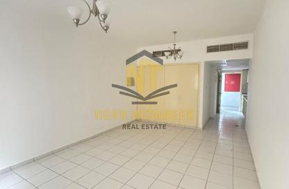 Apartment - Studio - 1 for rent in Al Khan Corniche - Al Khan - Sharjah