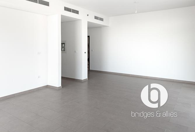 128362406 - Property Image 3