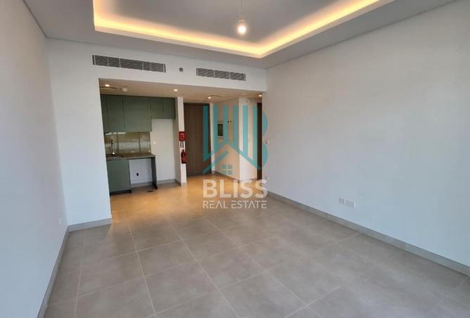 غرفة نوم كبيرة في ميرتل | 720 قدم مربع