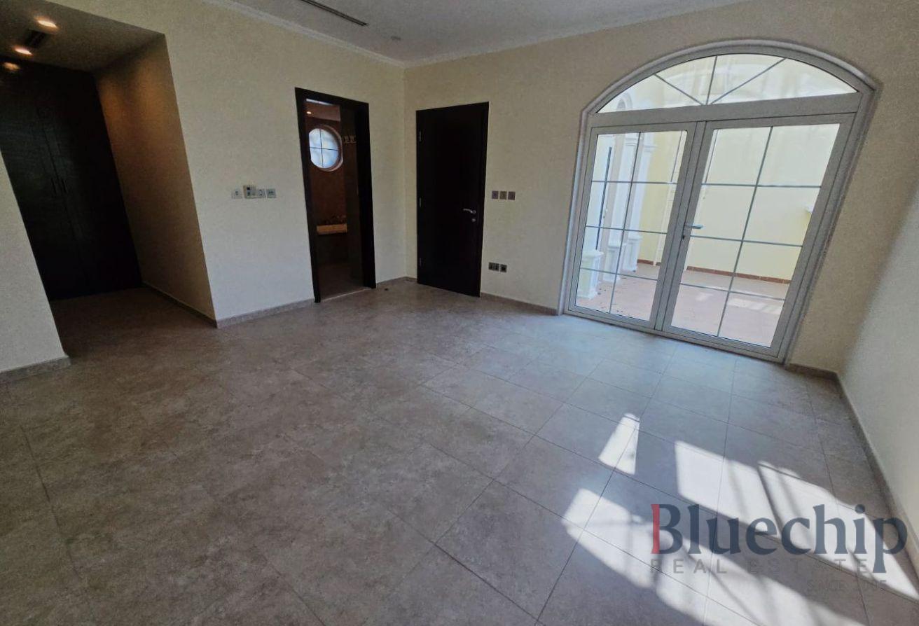 Spacious 3-Bed | Good Location | Large Plot photo 9