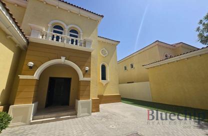 Villa - 3 - 4 for rent in Jumeirah Park - Dubai