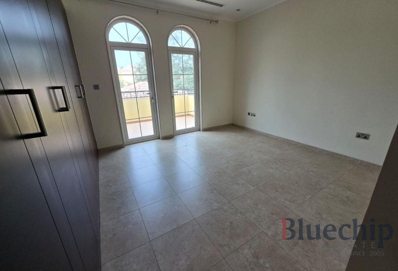 Spacious 3-Bed | Good Location | Large Plot photo 7