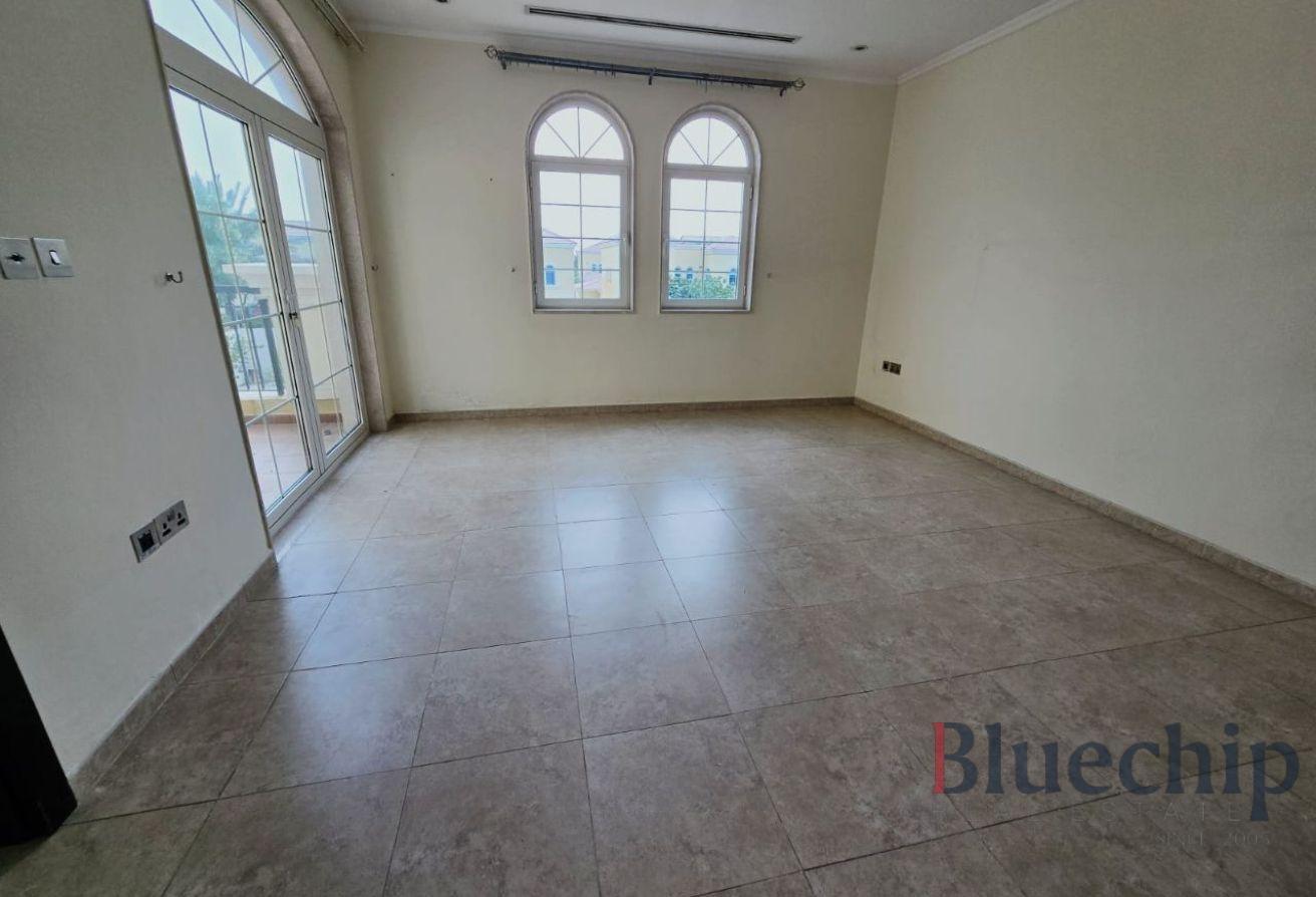 Spacious 3-Bed | Good Location | Large Plot photo 11