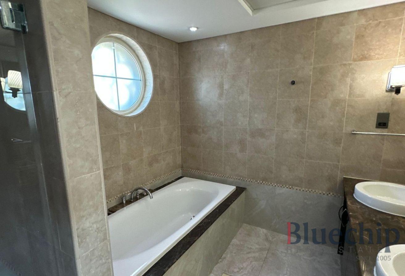Spacious 3-Bed | Good Location | Large Plot photo 22