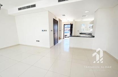 Townhouse - 3 - 3 for rent in Vardon - Damac Hills 2 - Dubai Townhouse - 3 - 3 for rent in Vardon - Damac Hills 2 - Dubai