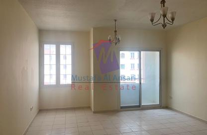 Apartment - Studio - 2 for rent in Building X24 - England Cluster - International City - Dubai Apartment - Studio - 2 for rent in Building X24 - England Cluster - International City - Dubai
