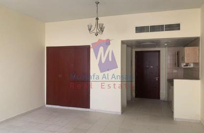 Apartment - Studio - 2 for rent in Building X24 - England Cluster - International City - Dubai Apartment - Studio - 2 for rent in Building X24 - England Cluster - International City - Dubai