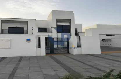 Villa - 4 Bedrooms - 7+ Bathrooms for rent in Fay Al Reeman II - Al Shamkha - Abu Dhabi