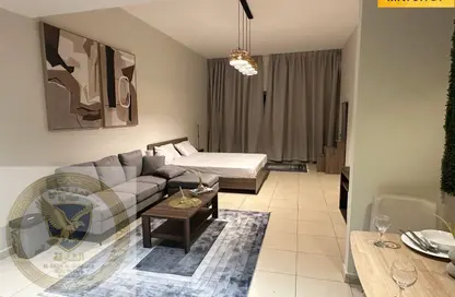 Apartment - 1 Bathroom for rent in Corniche Tower - Ajman Corniche Road - Ajman