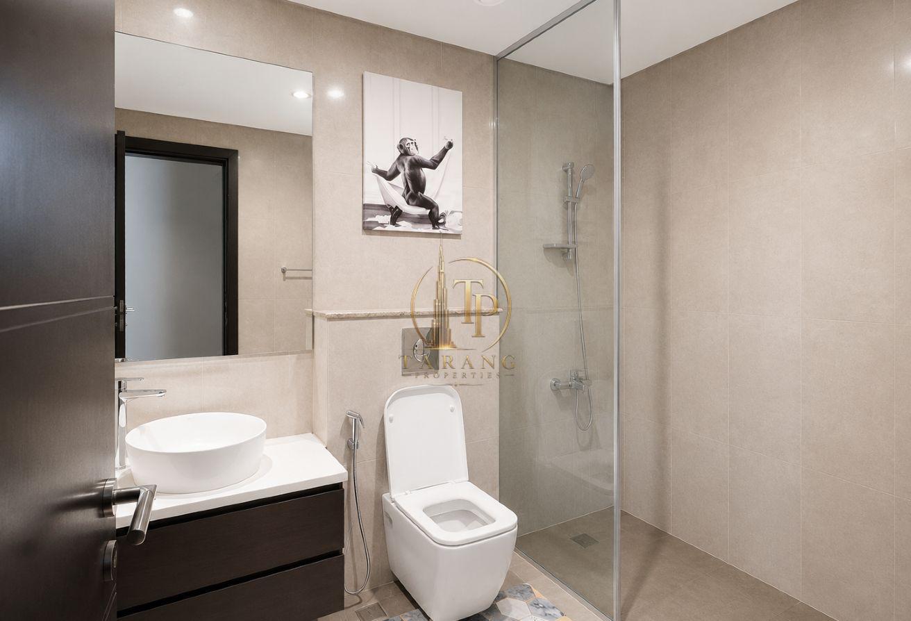 Fully furnished | Biggest layout | Park view photo 9