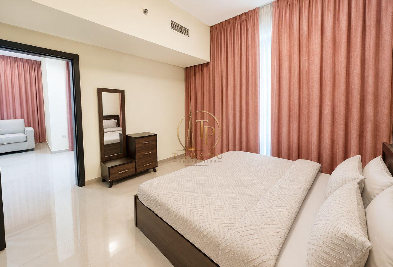 Fully furnished | Biggest layout | Park view photo 3