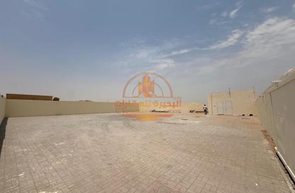 Warehouse - Studio - 1 Bathroom for rent in Al Sajaa Industrial - Al Sajaa - Sharjah