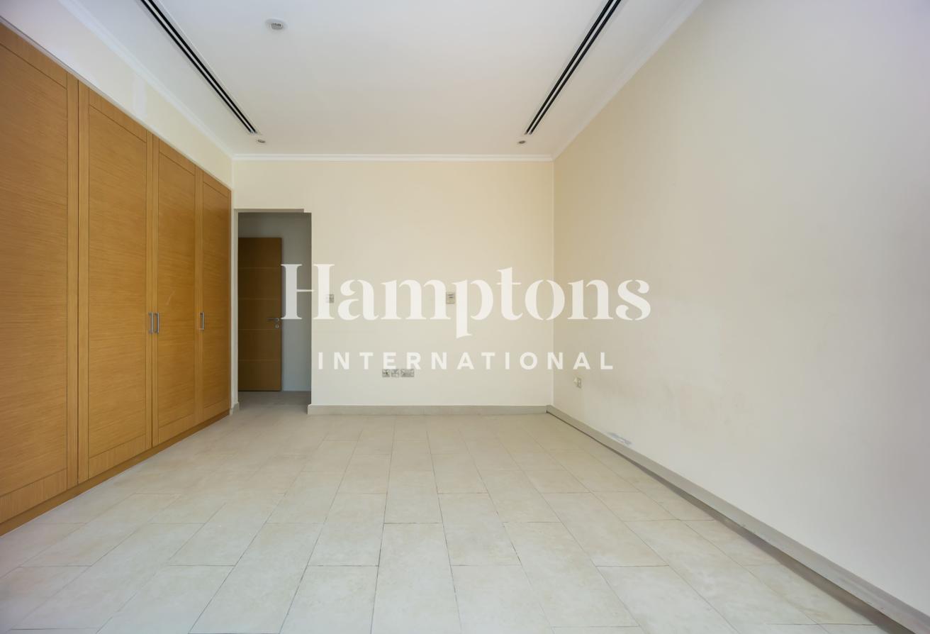 Renovated I Spacious I Ready to move photo 19