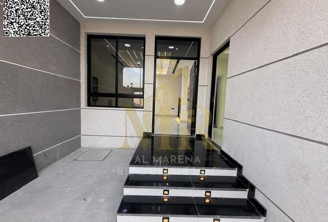 105108227 - Property Image 3