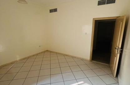 Apartment - 2 - 2 for rent in Thuraya Al Majaz Building - Al Majaz 3 - Al Majaz - Sharjah