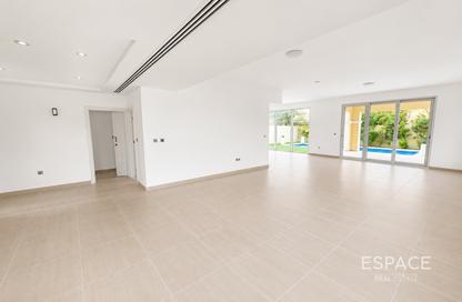 Villa - 4 Bedrooms - 4 Bathrooms for rent in Legacy Nova Villas - District 9 - Jumeirah Park - Dubai