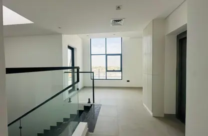 Villa - 5 Bedrooms - 6 Bathrooms for rent in Mirdif - Dubai