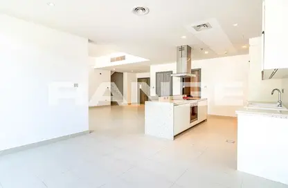 Apartment - 4 Bedrooms - 5 Bathrooms for sale in Oia Residence - Motor City - Dubai