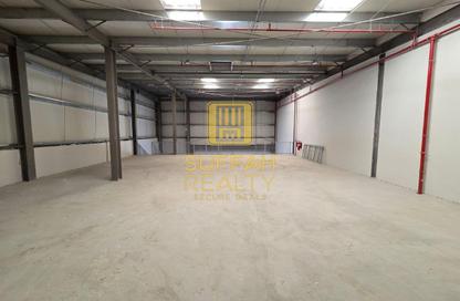 Warehouse - Studio - 1 Bathroom for rent in RAS - Umm Ramool - Dubai