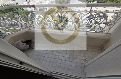 Apartment - 2 Bedrooms - 2 Bathrooms for rent in Al Qulaya'ah - Al Sharq - Sharjah