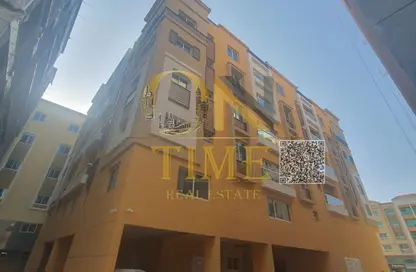 عمارة بالكامل - 8 غرف نوم - 8 حمامات للبيع في 2 المويهات - المويهات - عجمان