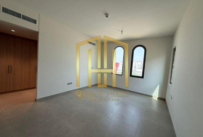 135142818 - Property Image 3