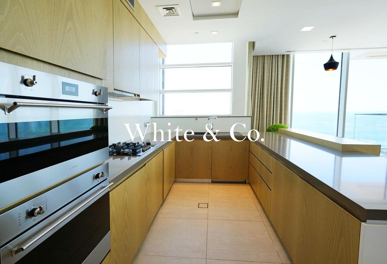 Upgraded | Fully Furnished | Burj Facing photo 9