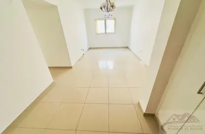 Apartment - 2 Bedrooms - 2 Bathrooms for rent in Muwaileh 29 Building - Muwaileh - Sharjah