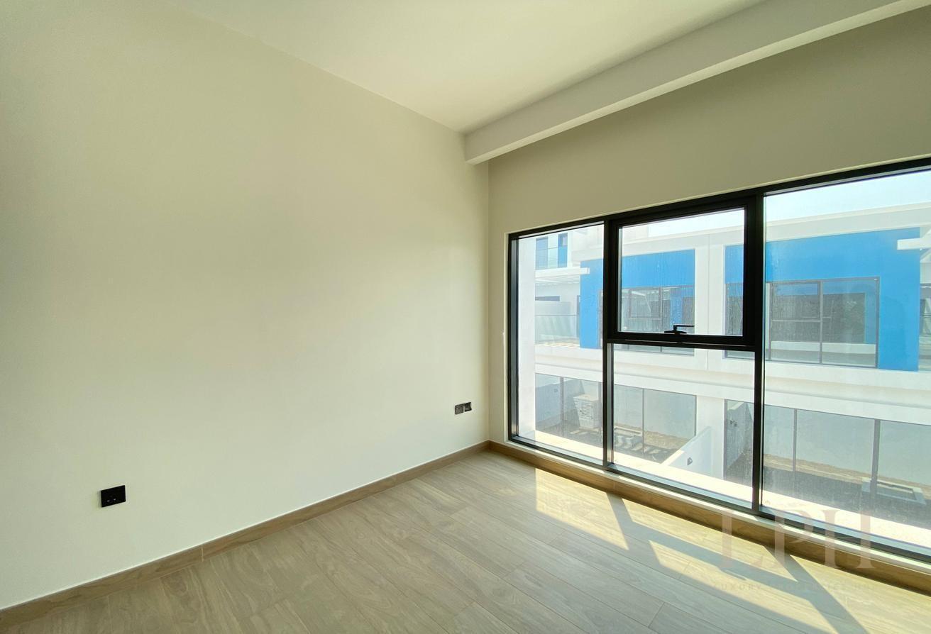 Brand new | 5BHK | Best Price | Vacant photo 12