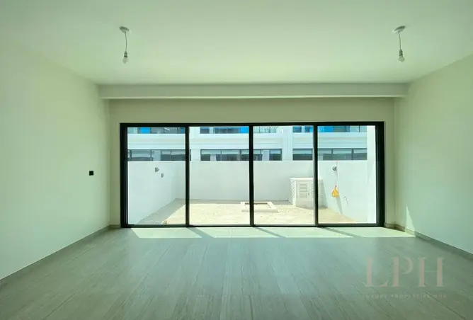 146005227 - Property Image 3