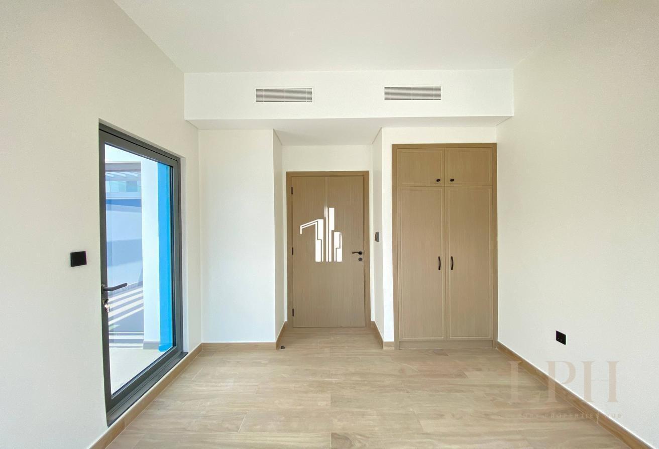 Brand new | 5BHK | Best Price | Vacant photo 13
