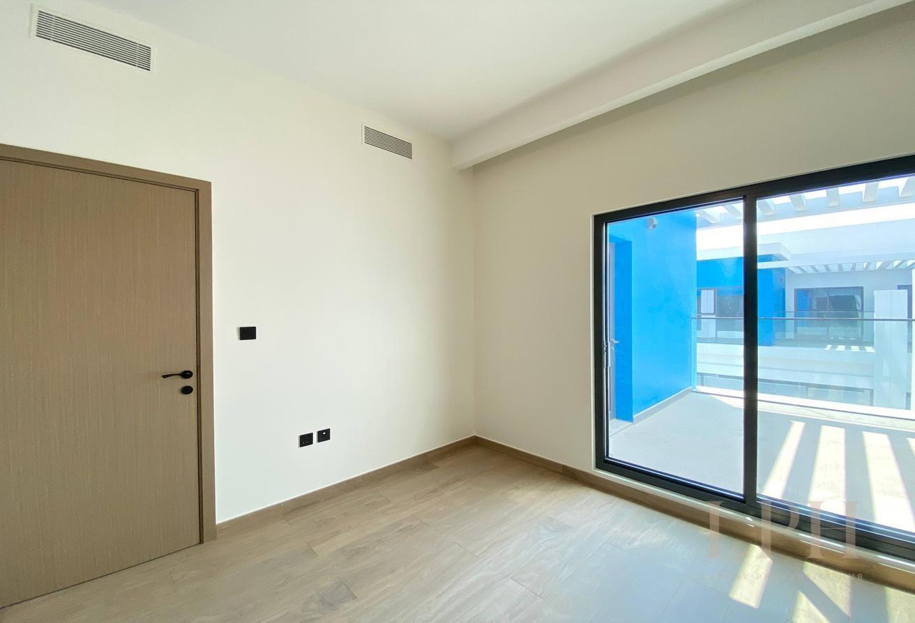 Brand new | 5BHK | Best Price | Vacant photo 10
