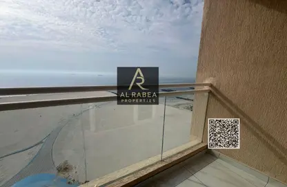 Apartment - 3 Bedrooms - 3 Bathrooms for rent in Corniche Tower - Ajman Corniche Road - Ajman