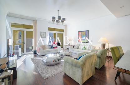 Apartment - 2 Bedrooms - 3 Bathrooms for sale in Jash Hamad - Shoreline Apartments - Palm Jumeirah - Dubai