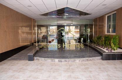 Compound - 1 - 2 for rent in Al Mankhool - Bur Dubai - Dubai