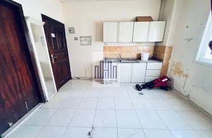 Apartment - Studio - 1 Bathroom for rent in Fire Station Road - Muwaileh - Sharjah