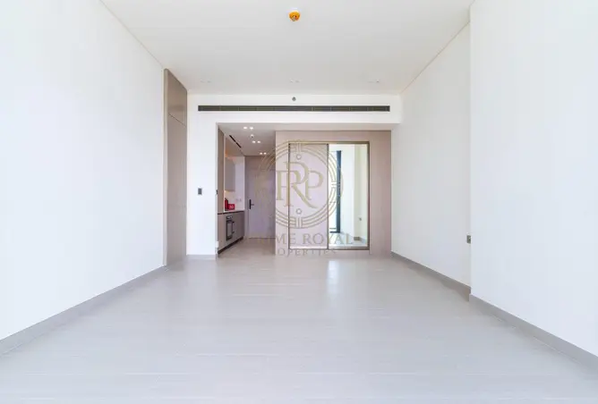 Studio Layout Modern Sale in Binghatti Apex: Modern Design Studio | Bright & Spacious ...