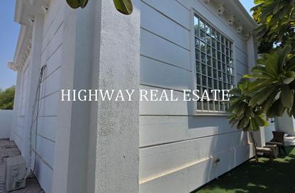 Villa - Studio - 4 for rent in Al Jazzat - Al Riqqa - Sharjah