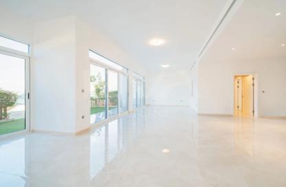 Villa - 5 Bedrooms - 7 Bathrooms for rent in Palma Residences - Palm Jumeirah - Dubai