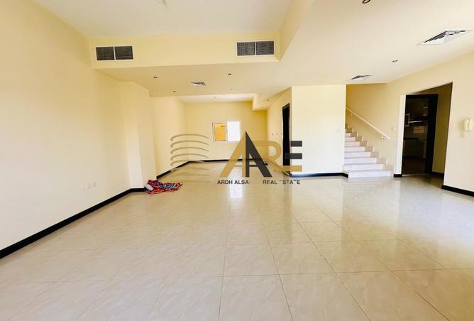 90489833 - Property Image 3