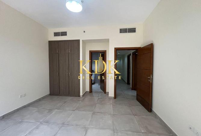 72304995 - Property Image 2