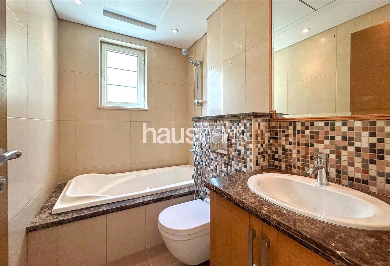 Vacant Now | Well Maintained | Internal photo 8